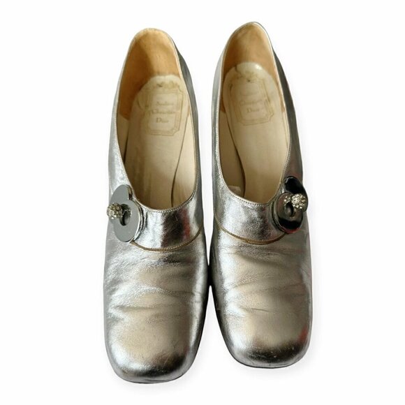 Vintage 60s Christian Dior Souliers Silver Mod Pumps with Metal Discs. Size 7 1 - Picture 4 of 16